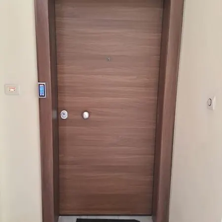 δίπλα στο πάρκο Διαμέρισμα