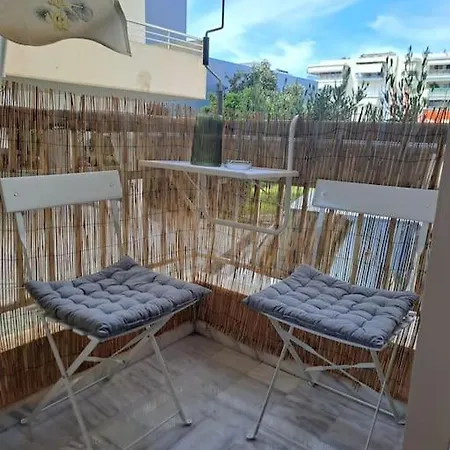 Διαμέρισμα δίπλα στο πάρκο *